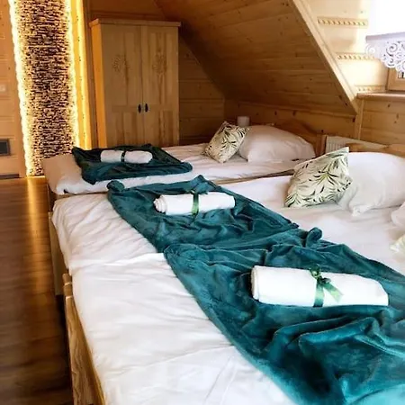 Vakantiehuis Drewniany Domek Na Wierchu Bukowiny Z Jacuzzi *